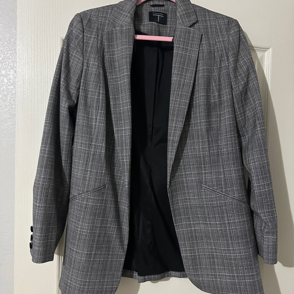 Tahari Black and White Checkered Blazer